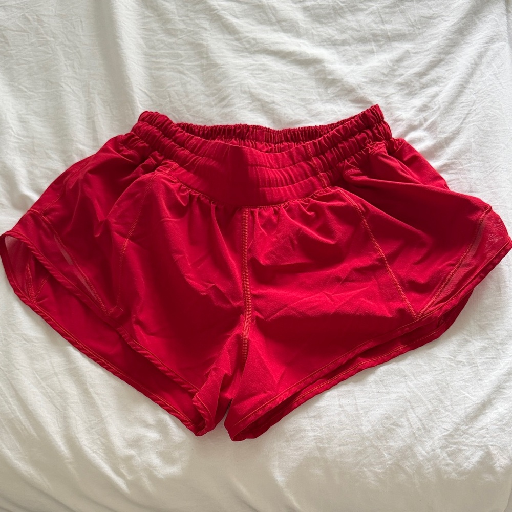 Lululemon Red Hottie Hot Shorts 2.5”